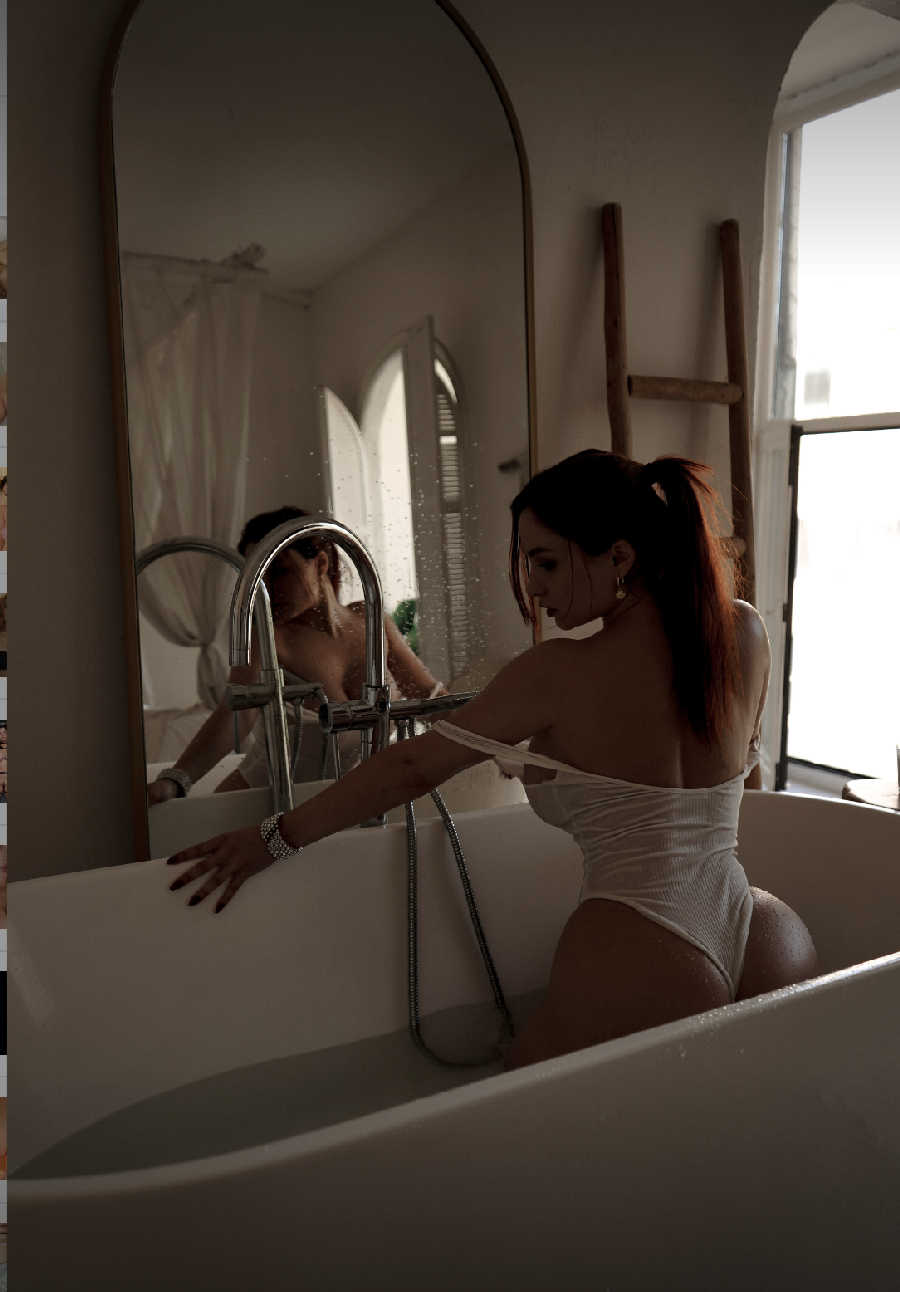 A playful frame from Miranda Faith nude — online in Singapore