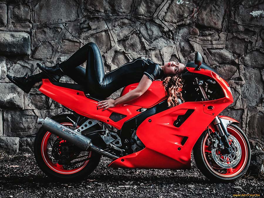 Beautiful girl Beautiful girls and motorcycles in Singapore