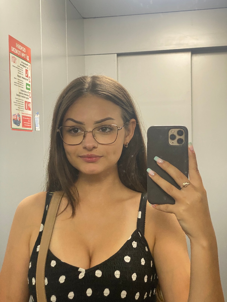 Sexy model Stacy in Singapore